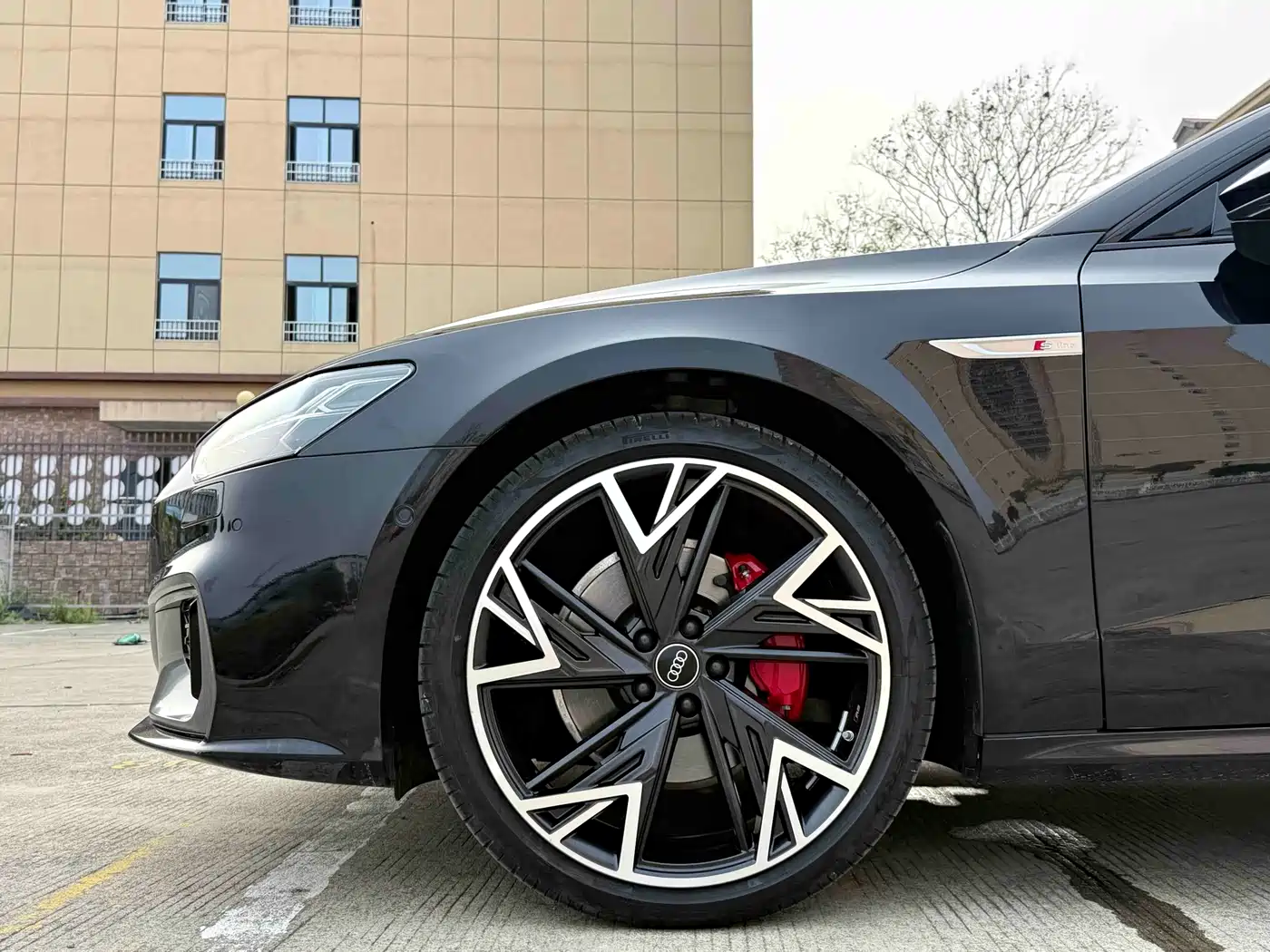 Audi A7L 2024 45 TFSI quattro S-line Black Warrior Edition фото 11