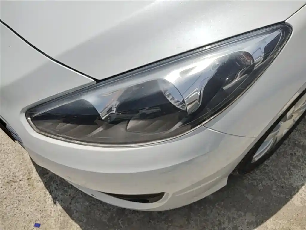 Peugeot 308 2014 Model Joy Edition Classic 1.6L Manual Superior Style фото 24
