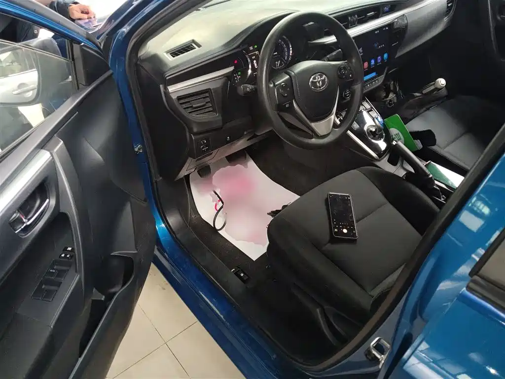 Toyota Levin 2016 Hybrid 1.8H GS E-CVT Elite Sunroof фото 16