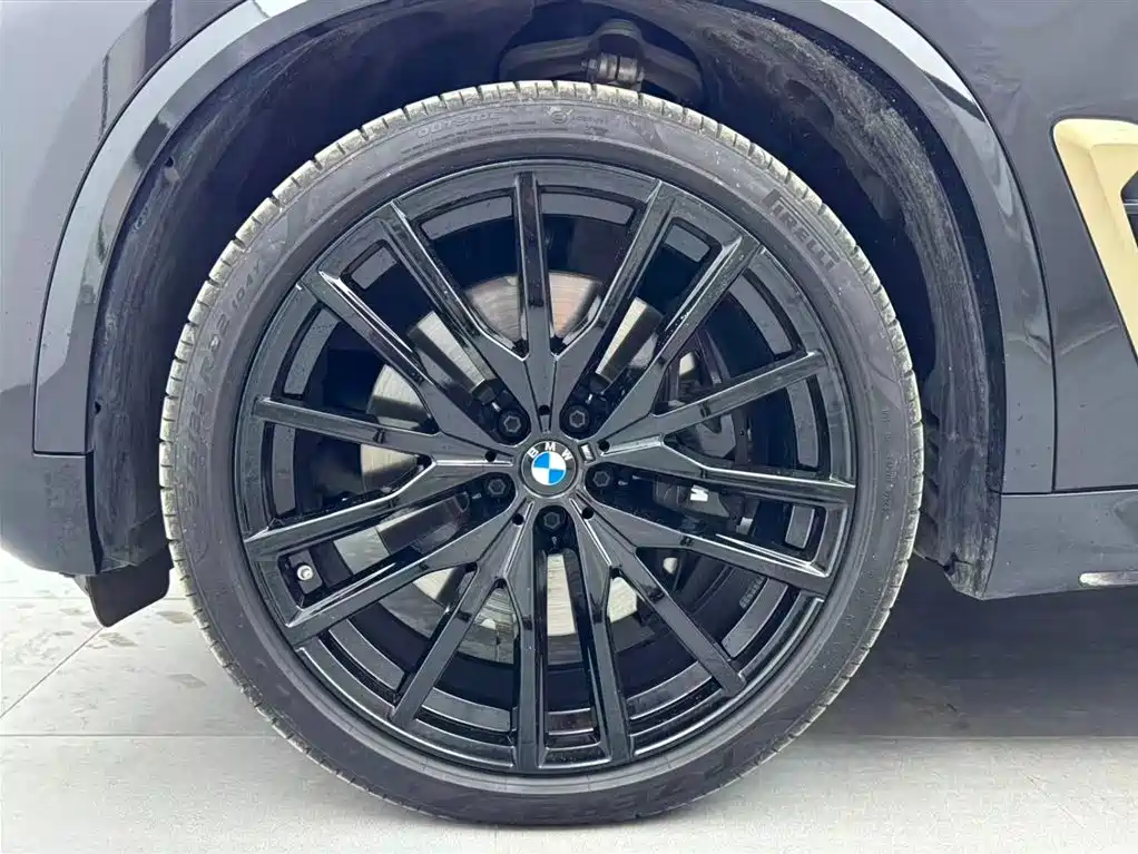 BMW X5 2024 xDrive 40Li Exclusive Black Flame Limited Edition фото 18