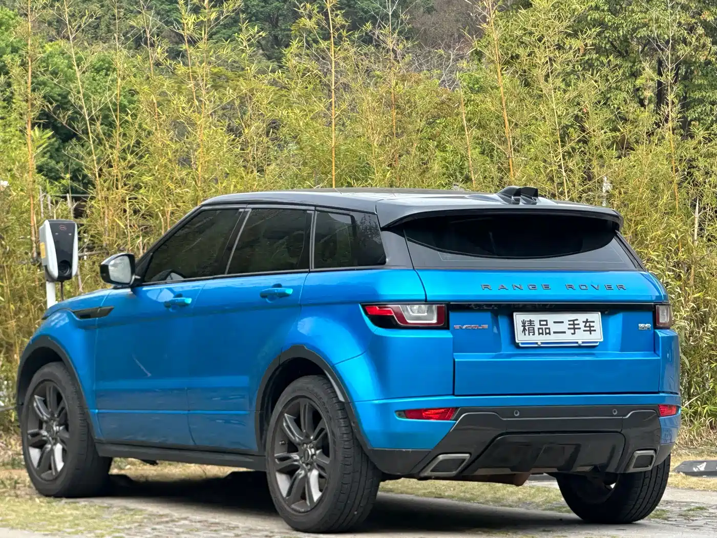 Land Rover Range Rover Evoque 2018 240PS Moraine Lake Blue Limited Edition фото 4