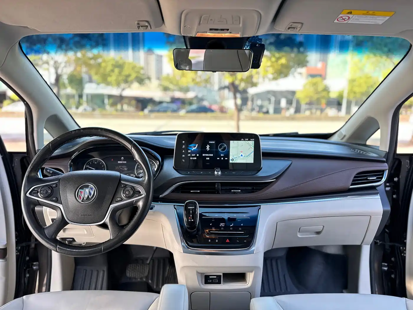 Buick GL8 2020 Land Business Class 652T Premium фото 9