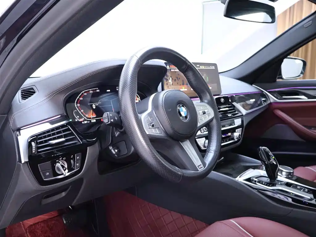 BMW 5 Series 2022 Model Second Facelift 525Li M Sport Package фото 11