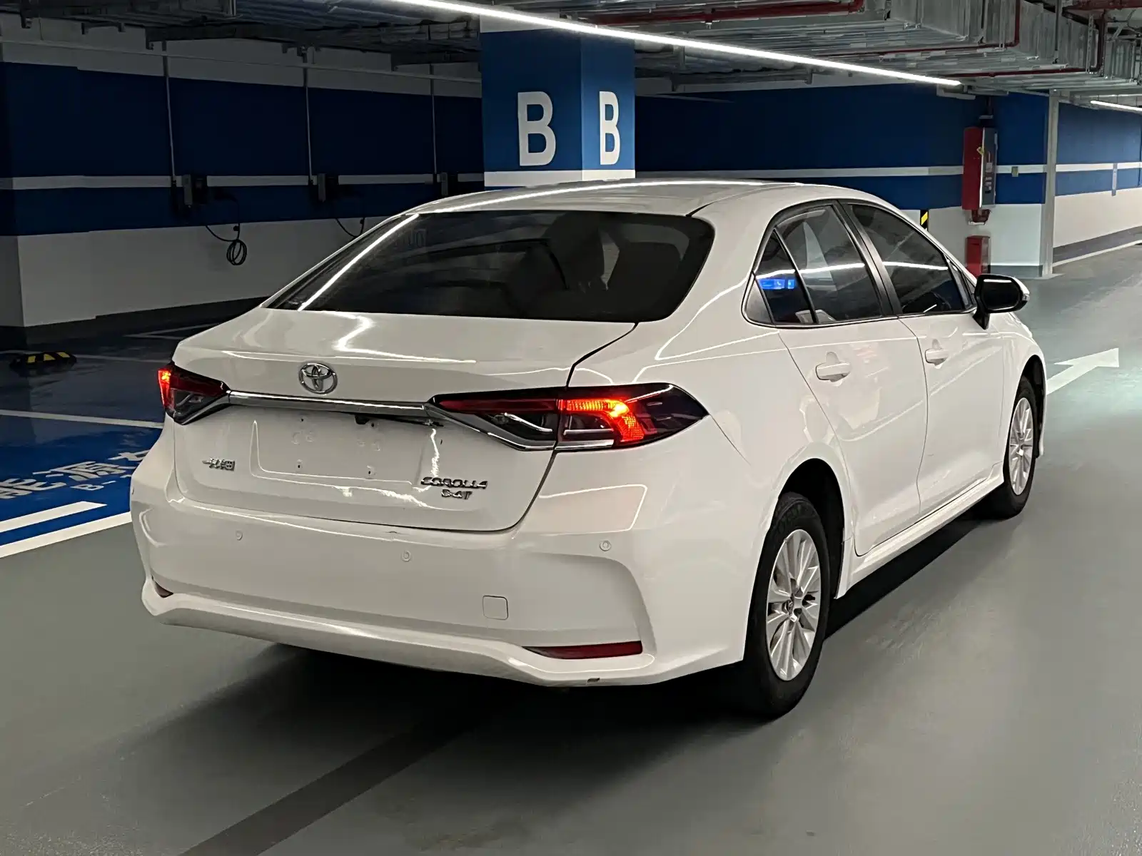 Photo 5 - Toyota Corolla