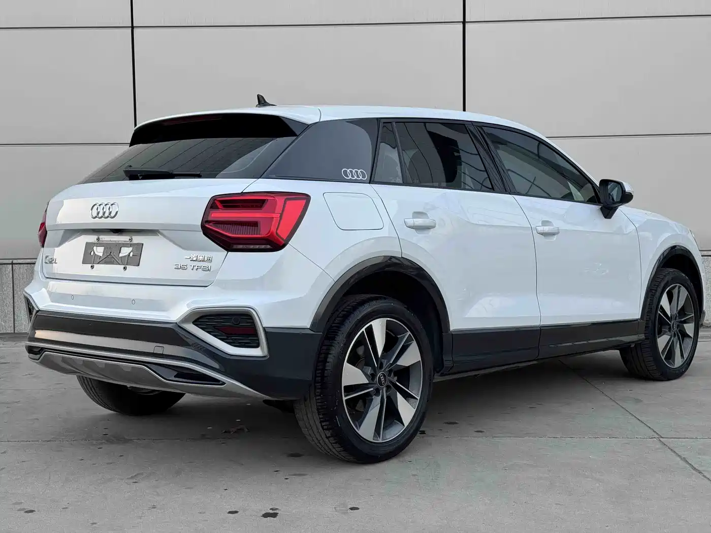 AUDI Q2L