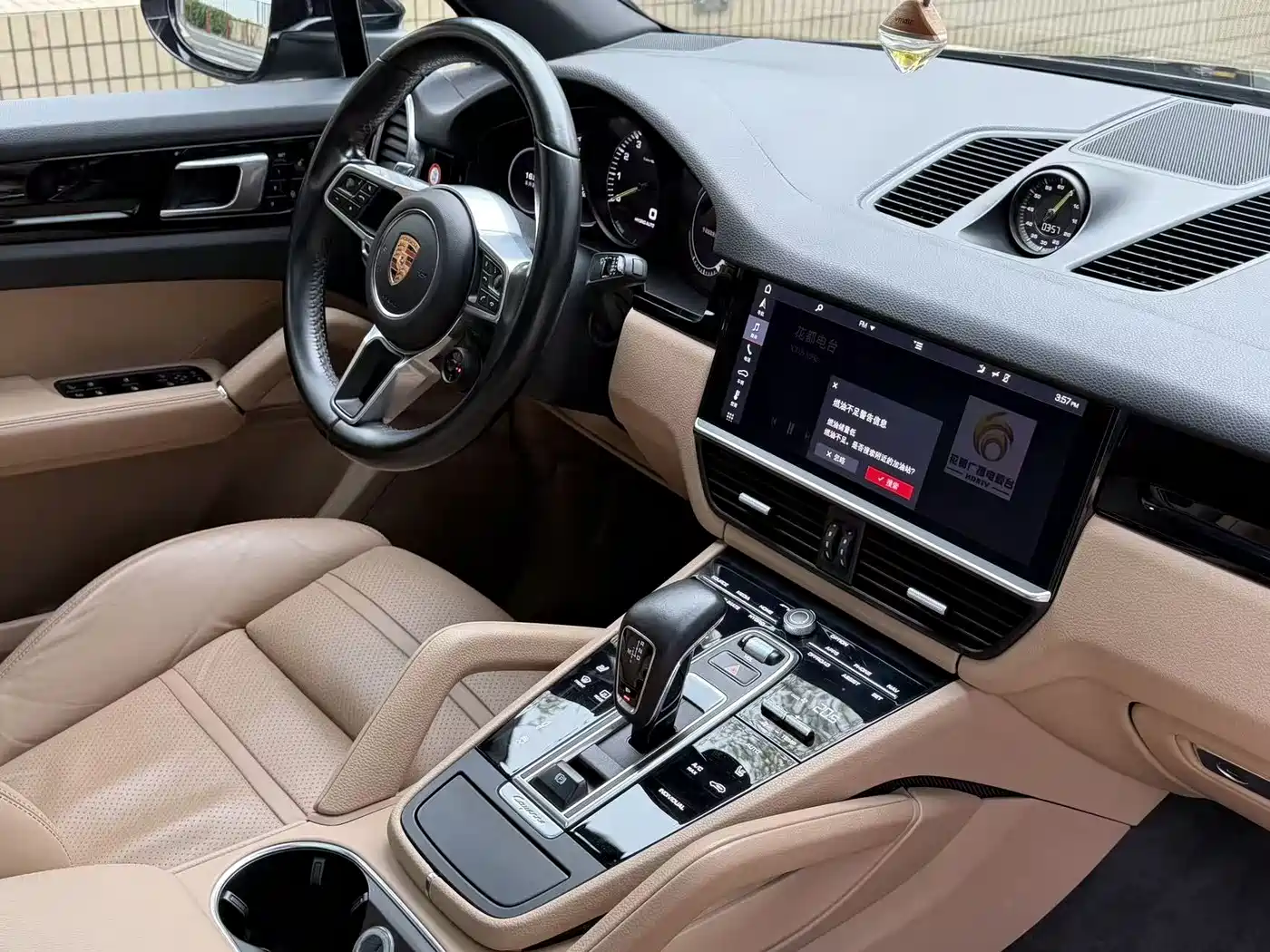 Porsche Cayenne New Energy 2019 Cayenne E-Hybrid 2.0T фото 4