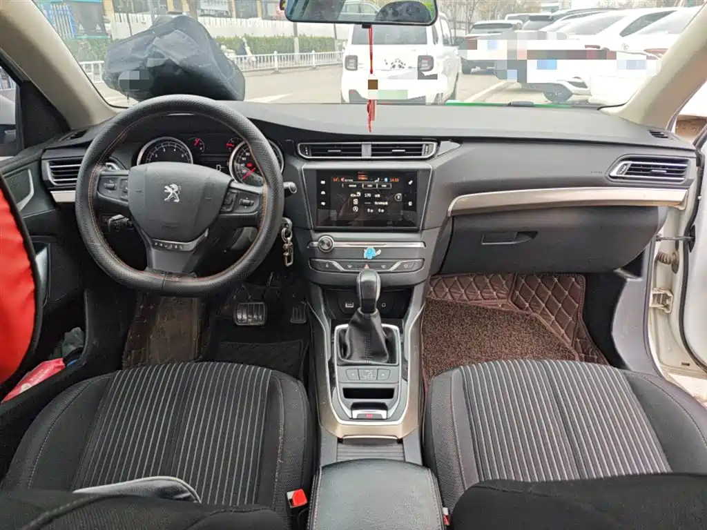 Peugeot 408 2016 1.6T Automatic Luxury Edition фото 13