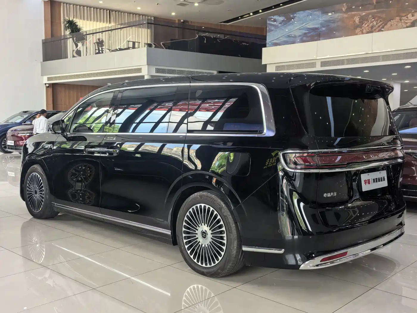 Zhijie Zunjie MPV 2026 2026 Model Mid-Range Edition
