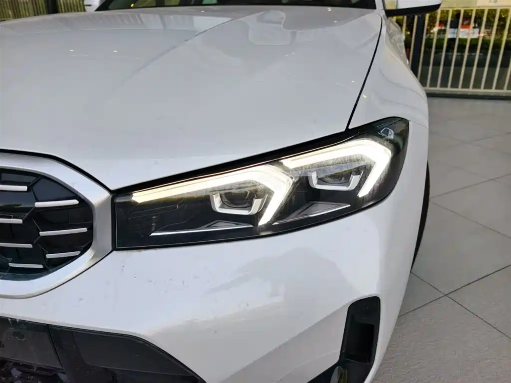 BMW 3 Series 2025 325Li M Sport Package фото 3