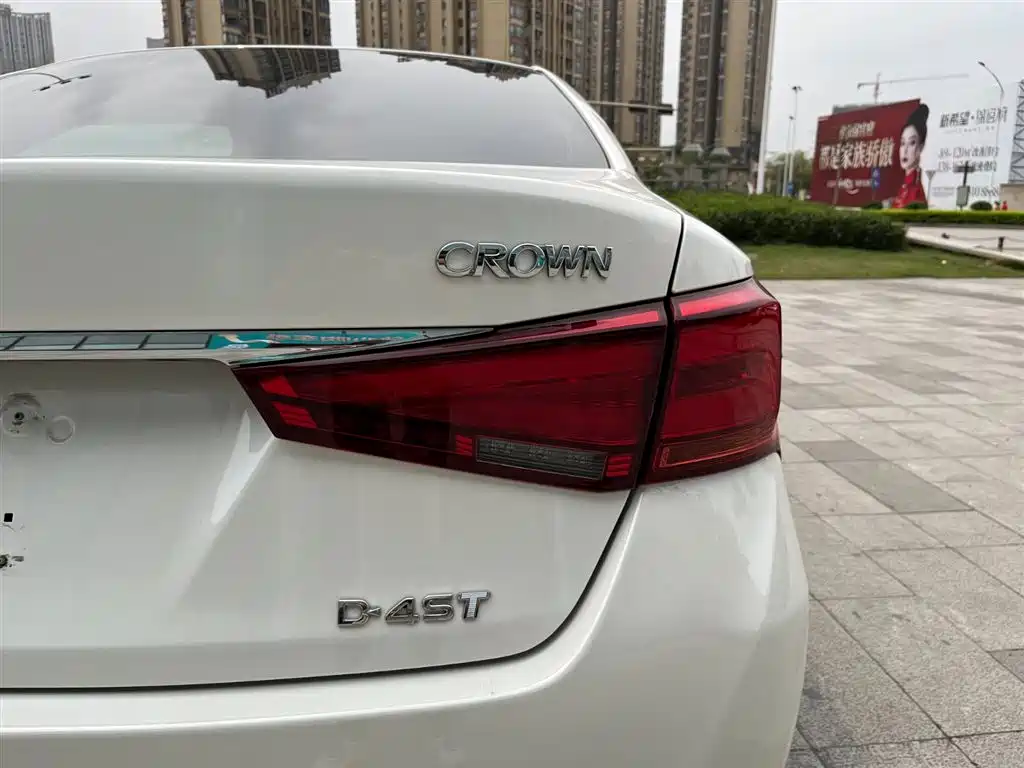 Toyota Crown 2018 2.0T Sport Edition фото 24