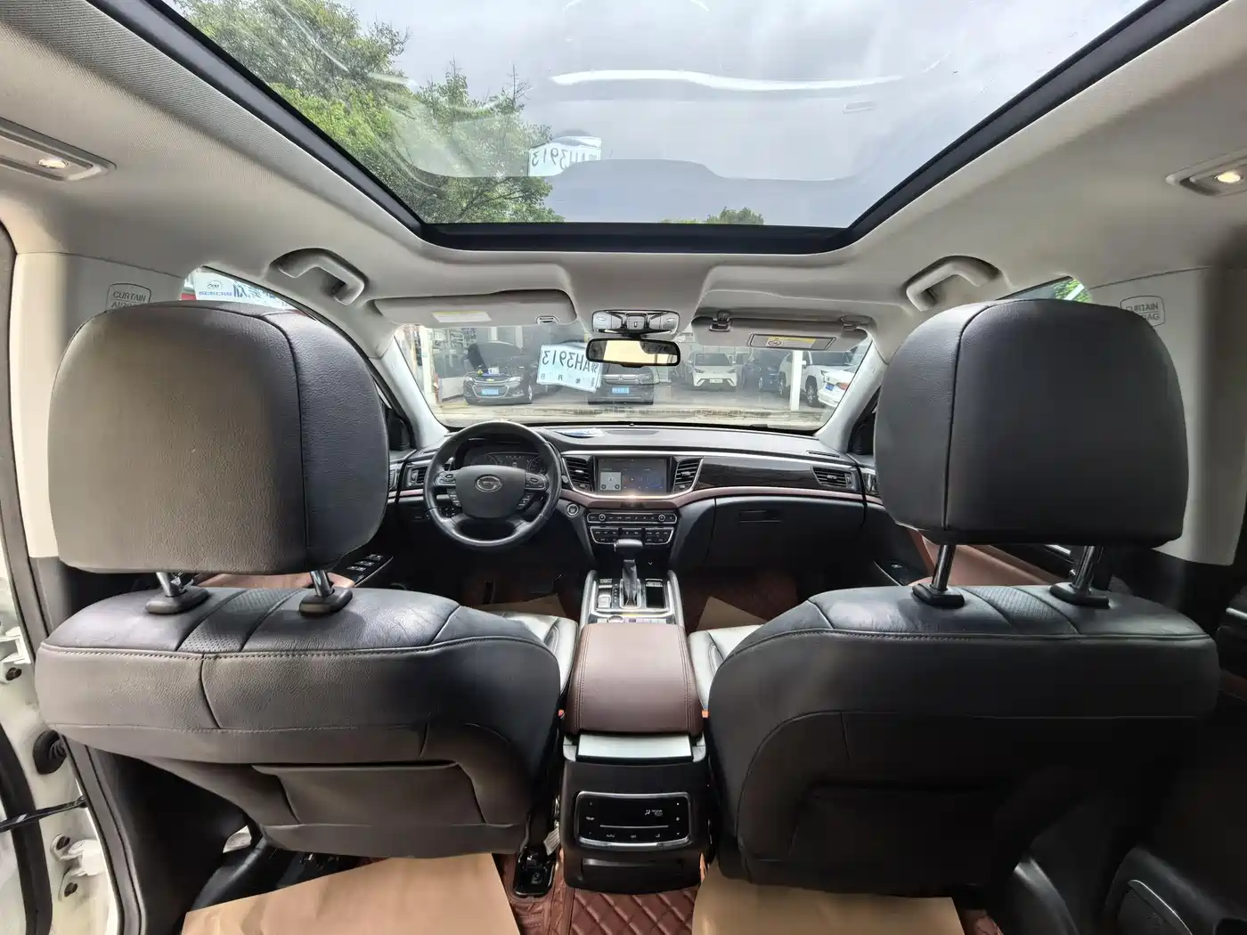 GAC Trumpchi Trumpchi GS8 2017 320T AWD Luxury Smart Connect (7-Seater) фото 8