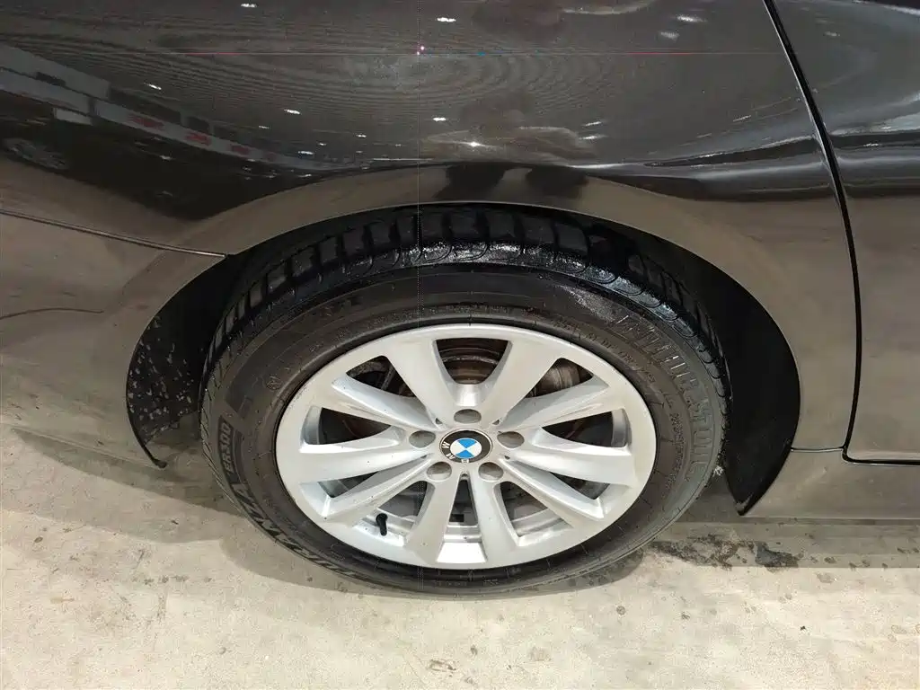 BMW 5 Series 2014 520Li Elegance фото 23
