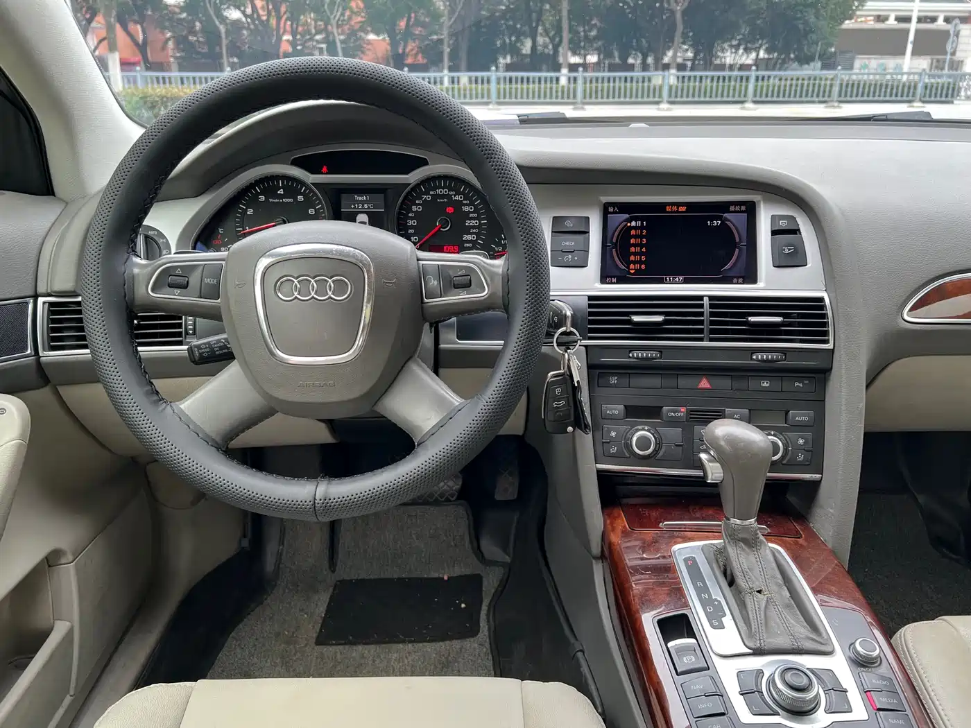 Audi A6L 2011 Model 2.4L Technology фото 10