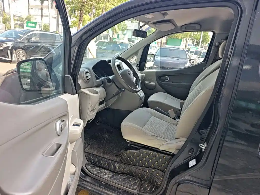 Nissan NV200 2017 2016 Facelift 1.6L CVT Luxury