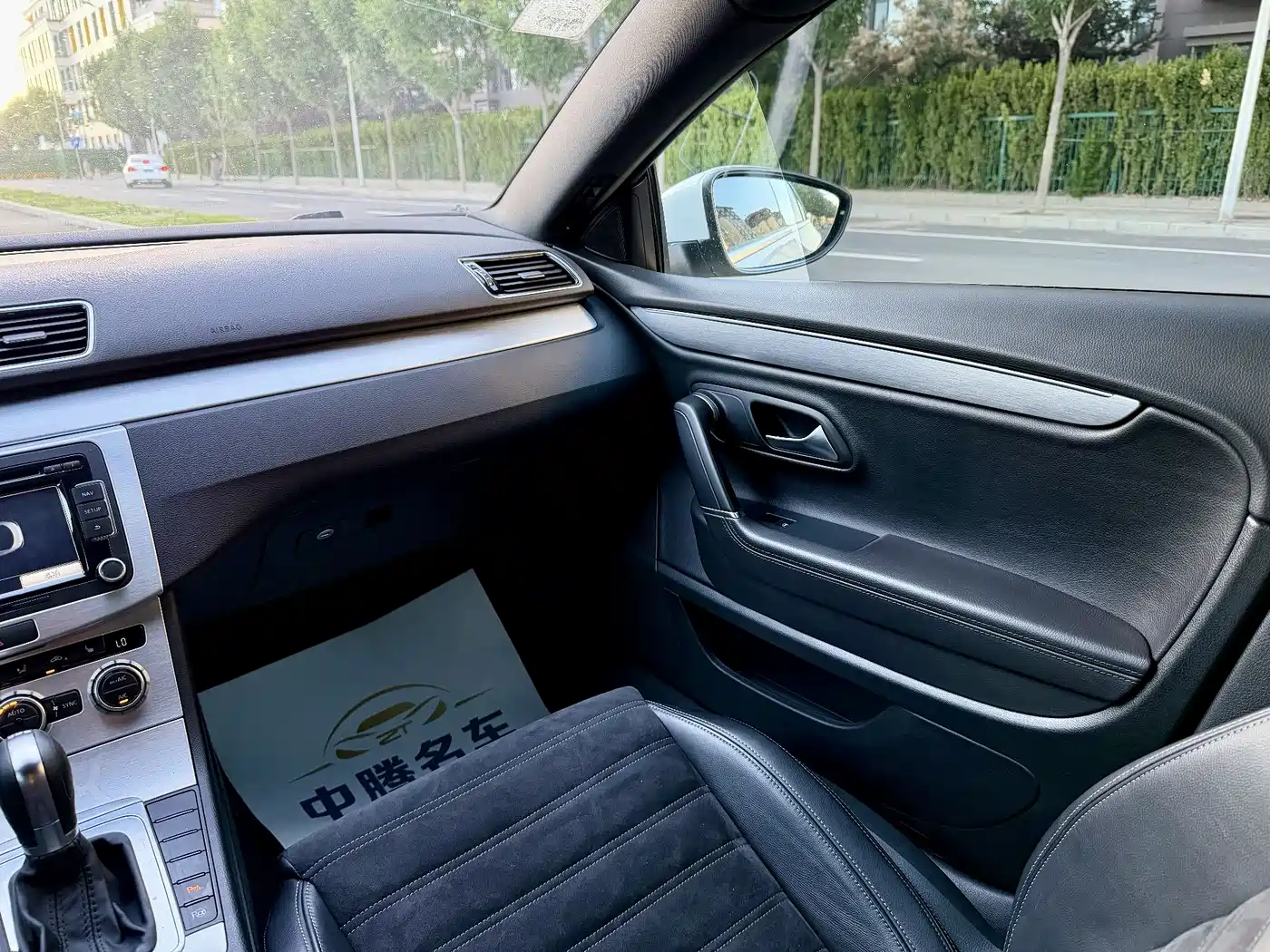 Volkswagen FAW-Volkswagen CC 2016 Model 1.8TSI Luxury фото 16