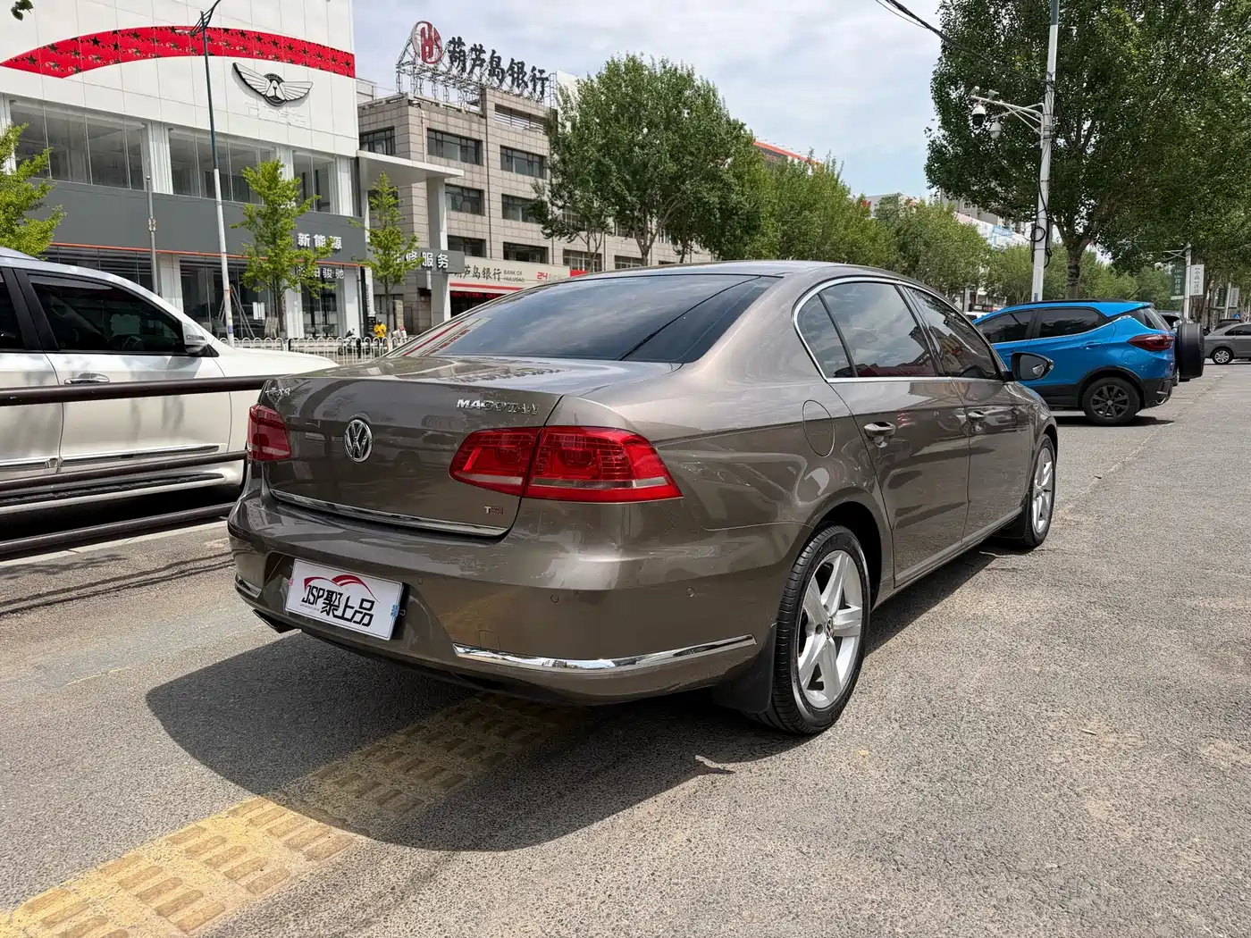Volkswagen Magotan 2015 Facelift 1.8TSI Premium фото 10