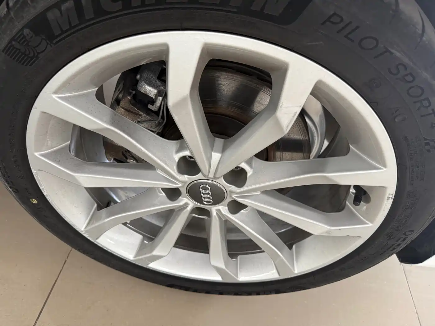 Audi A4L 2019 40 TFSI Fashion (China VI) фото 17