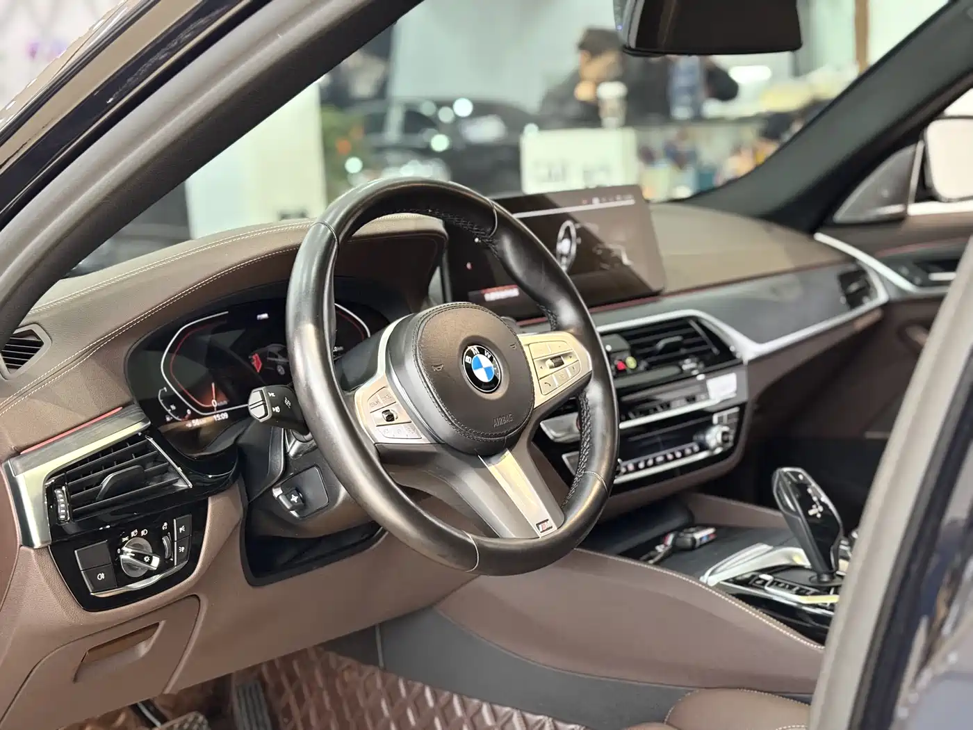 BMW 5 Series 2022 Model Third Facelift 530Li Premium M Sport Package фото 9
