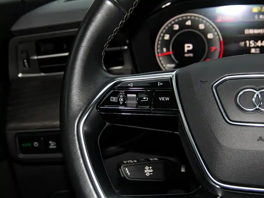 Audi Q6 2024 2024 40 TFSI quattro Cloud View Yulin Package 7-seater