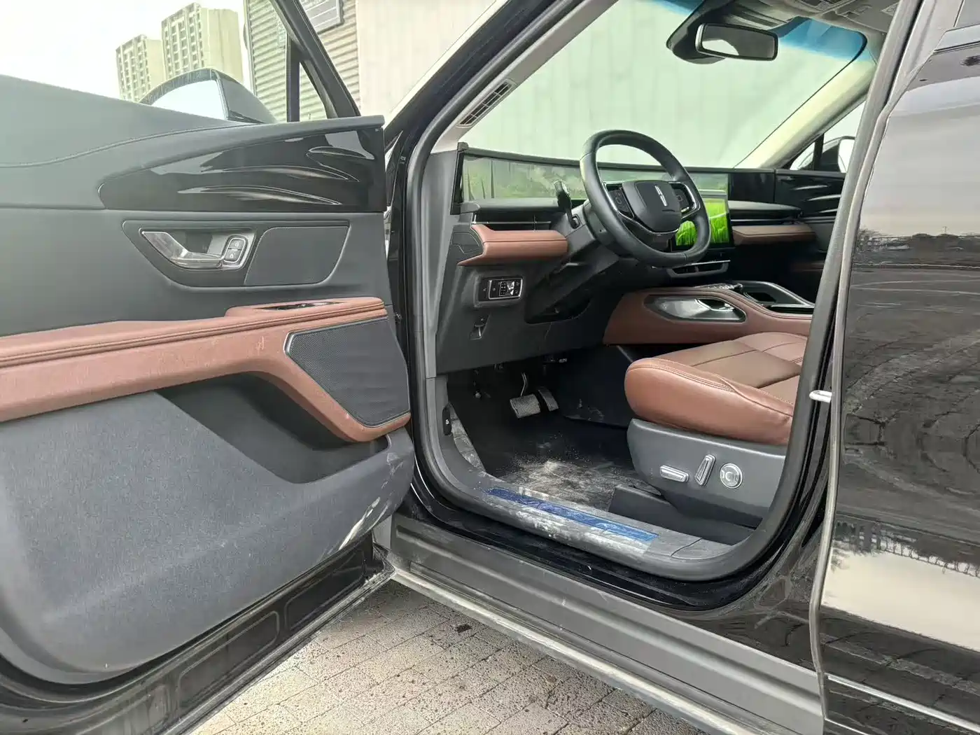 LINCOLN NAVIGATOR