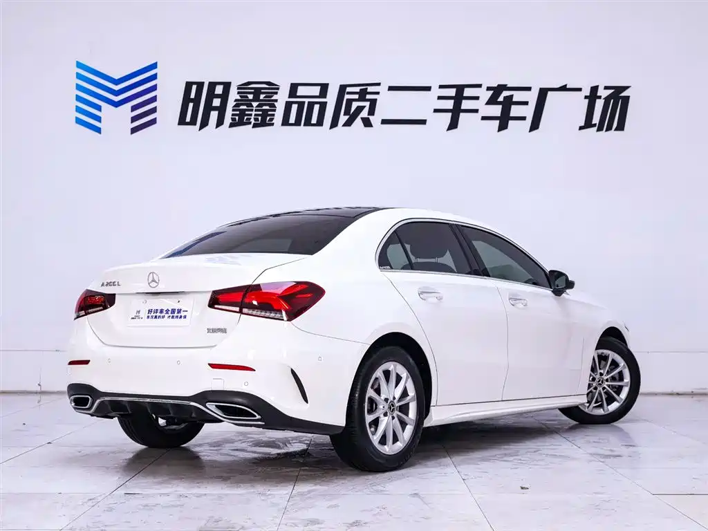 Mercedes-Benz A-Class 2021 A 200 L Sport Sedan Fashion Edition фото 7