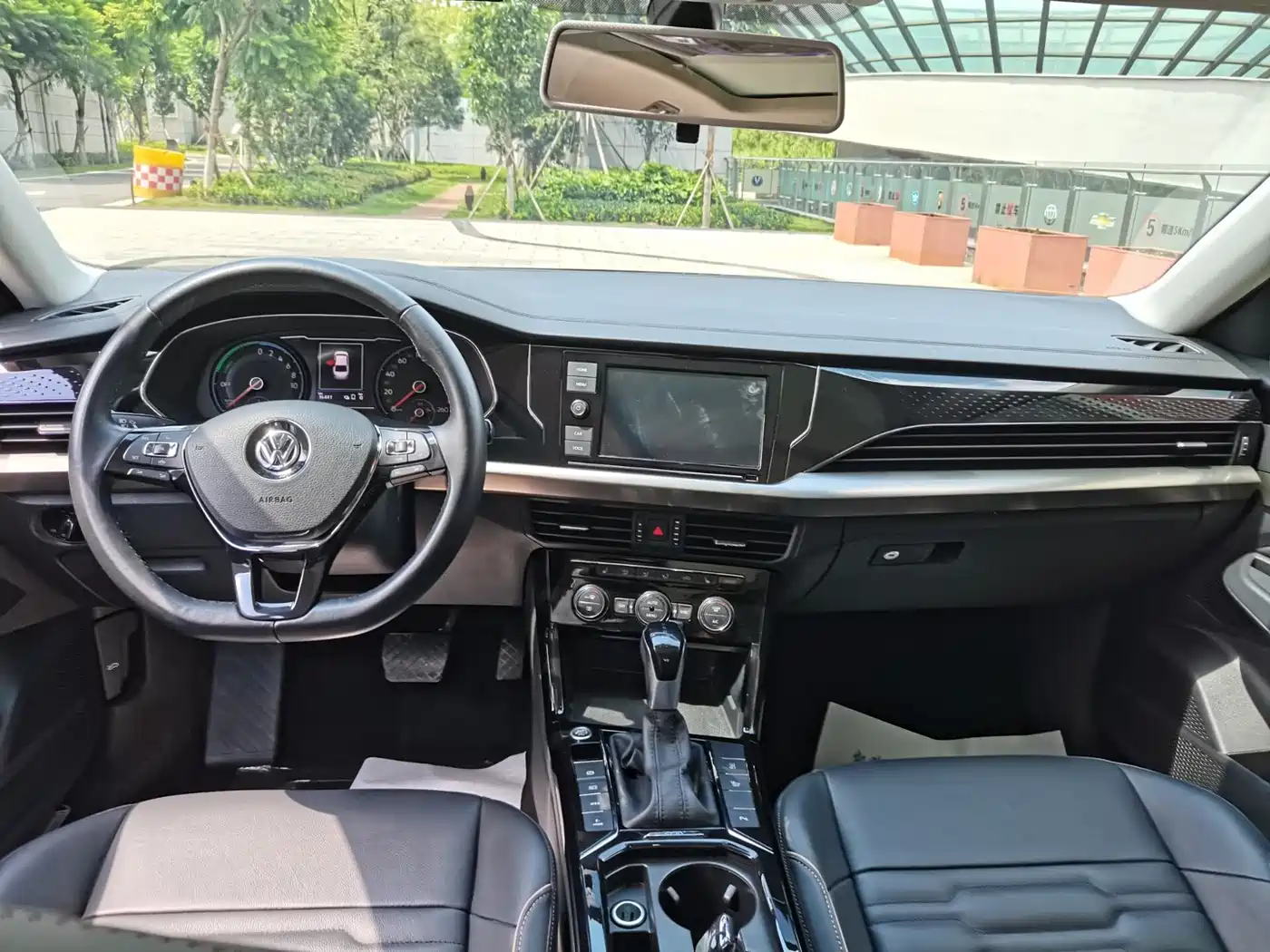 Volkswagen Passat New Energy 2019 430PHEV Hybrid Elite Edition фото 9