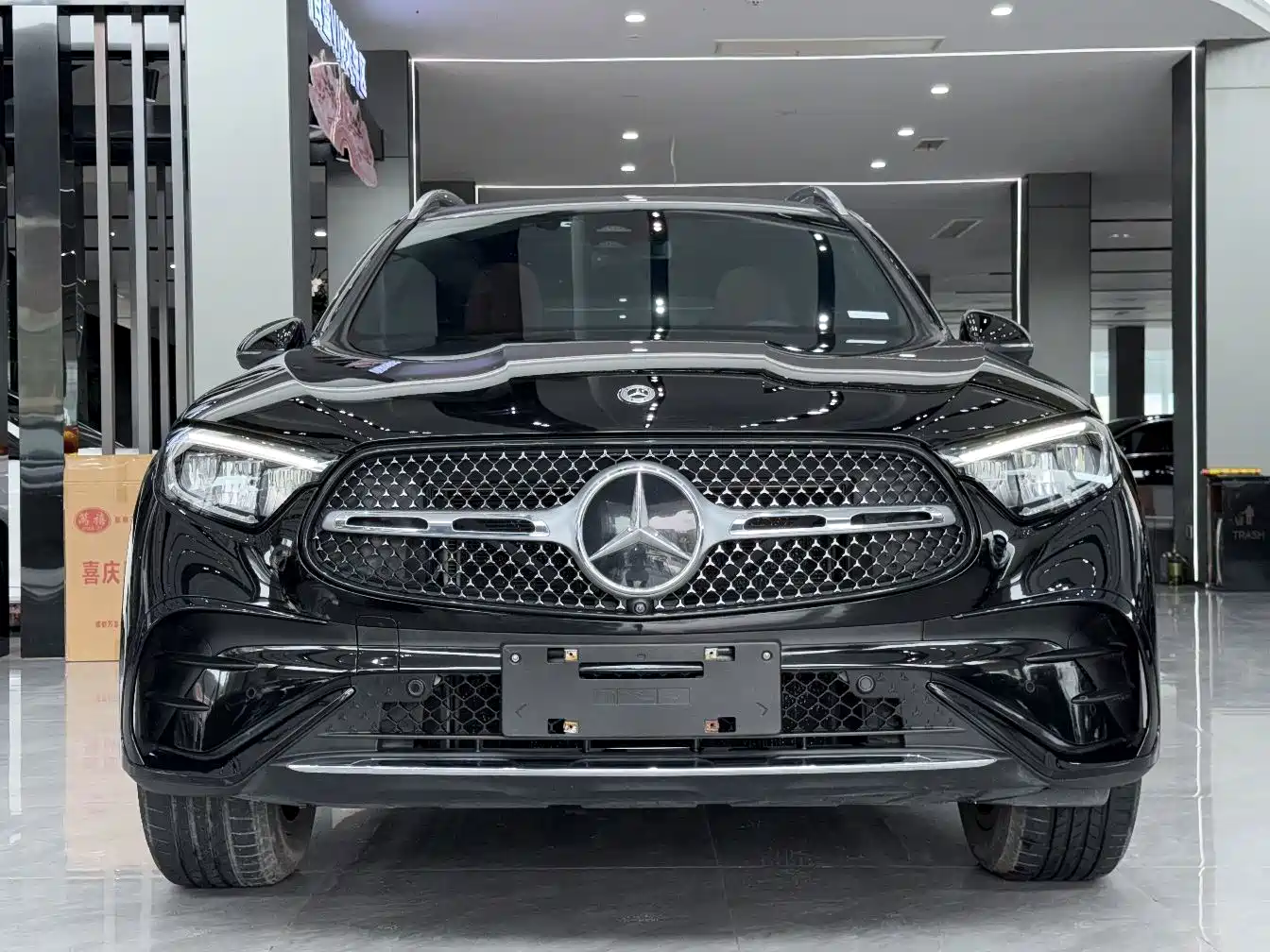 Фото 2 - Mercedes-Benz GLC