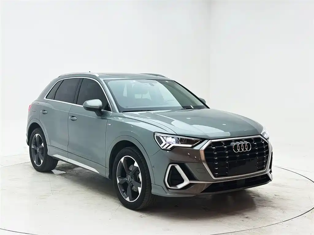 Audi Q3 2021 35 TFSI Fashion Sport фото 3