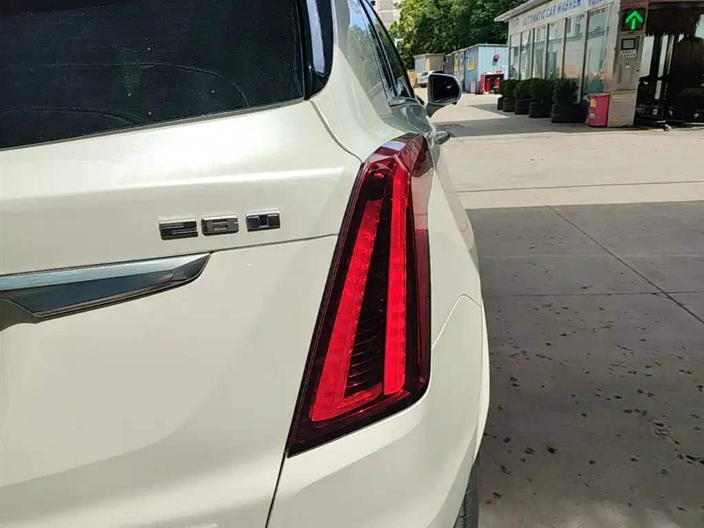 Cadillac XT5 2021 28T Luxury фото 8