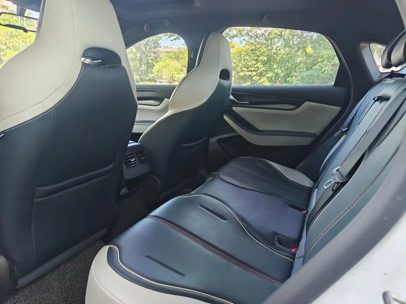 BYD Qin PLUS 2021 DM-i 55KM Premium фото 6