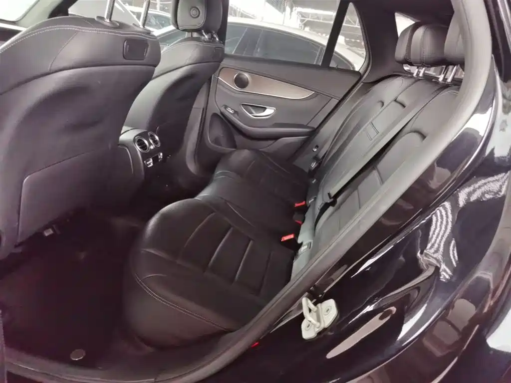 Mercedes-Benz GLC 2016 GLC 300 4MATIC Dynamic фото 17