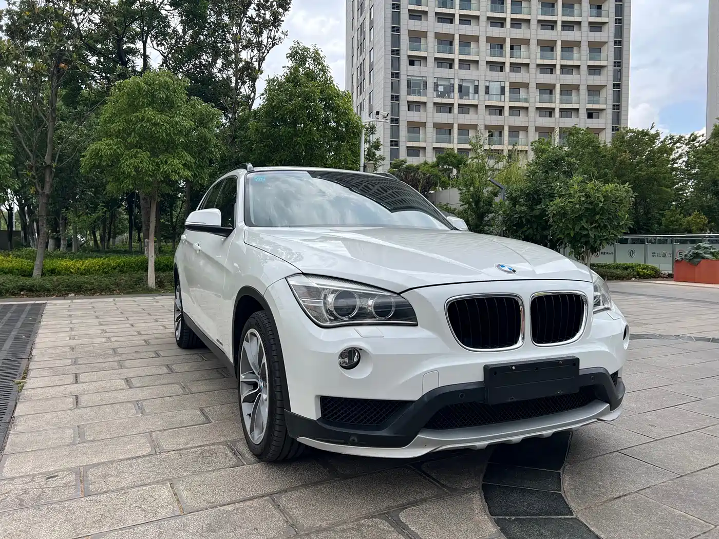 BMW X1 2015 Model sDrive18i Leading Advanced Edition фото 3
