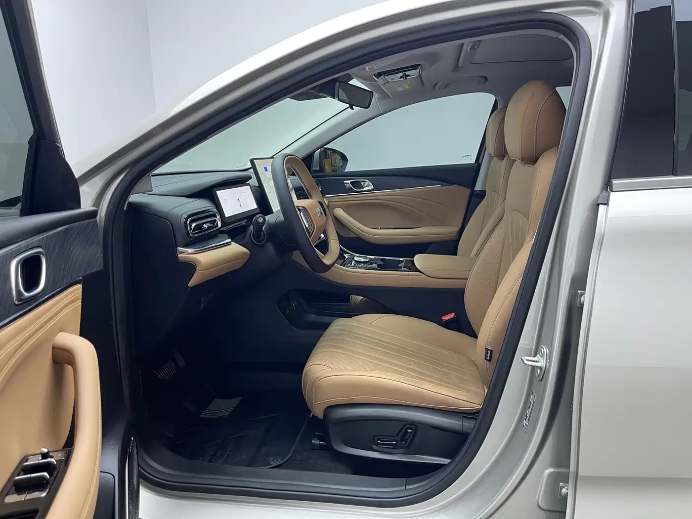 Geely Galaxy Galaxy Stellar 6 2025 Top Configuration Edition фото 12