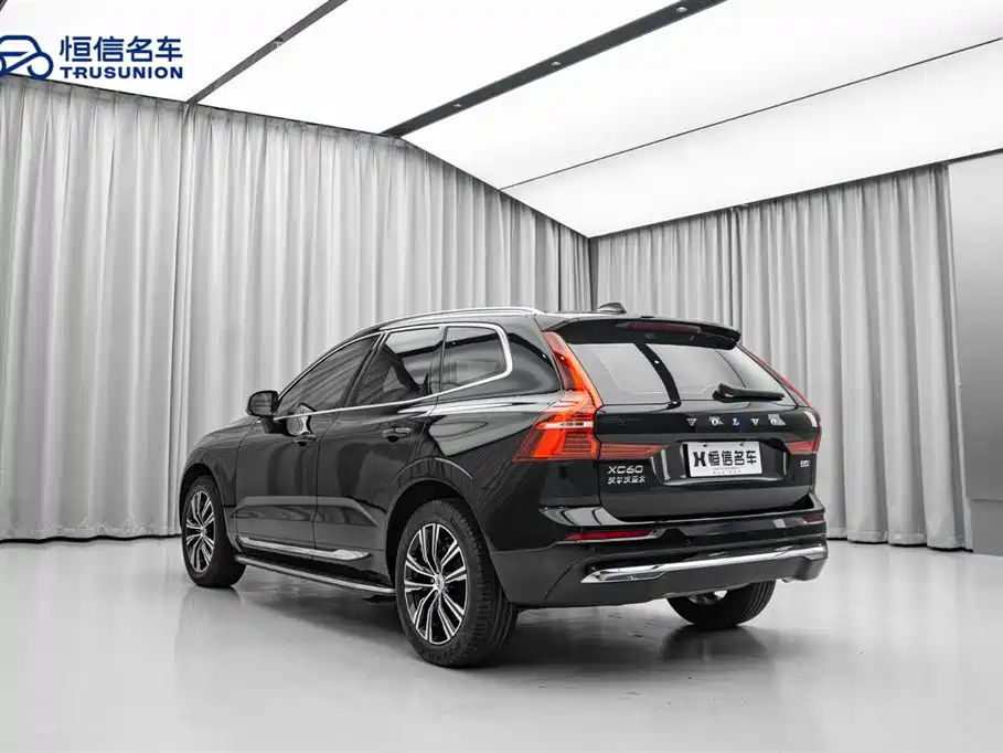 Фото 7 - Volvo XC60