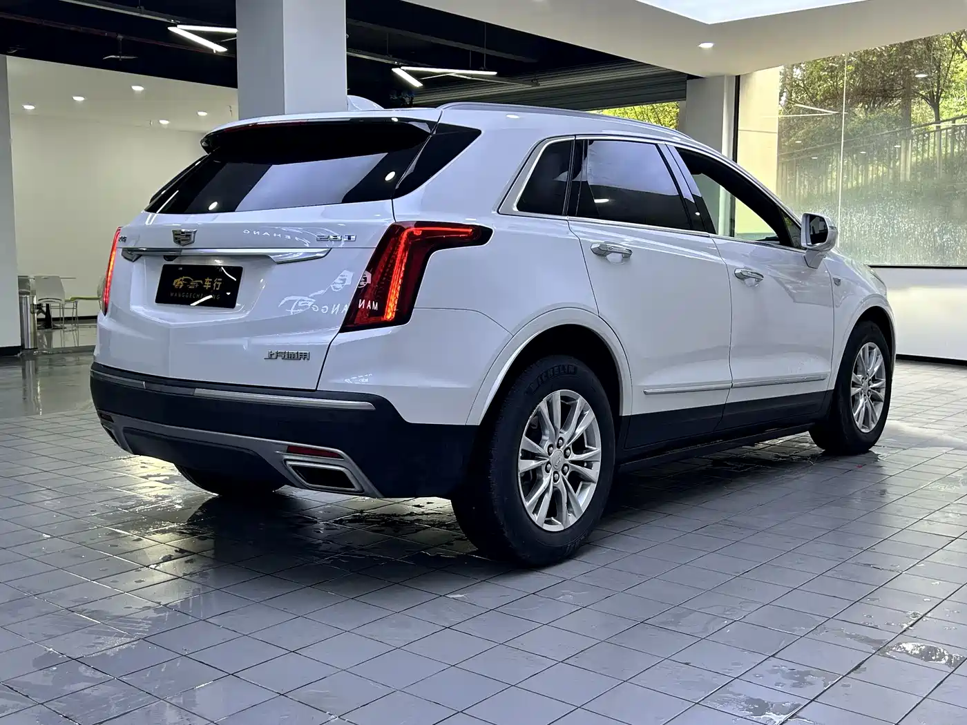 Cadillac XT5 2022 2.0T 2WD Luxury фото 12