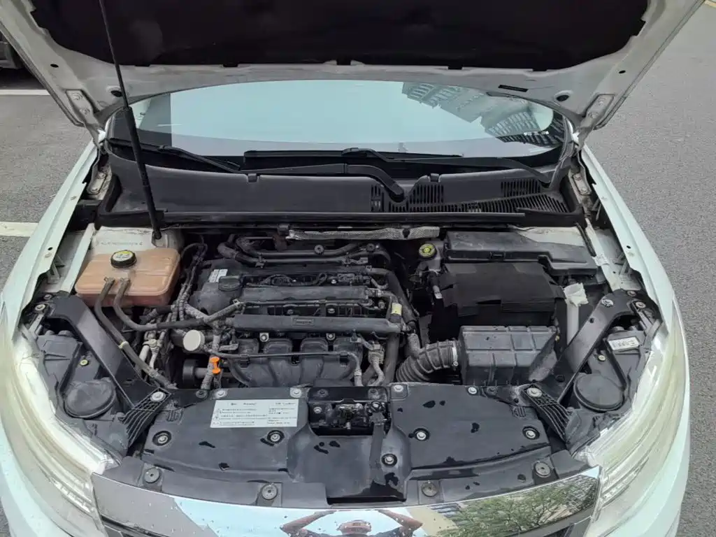 Qoros 3 2017 2017 Sedan 1.6L Automatic Zhiyue