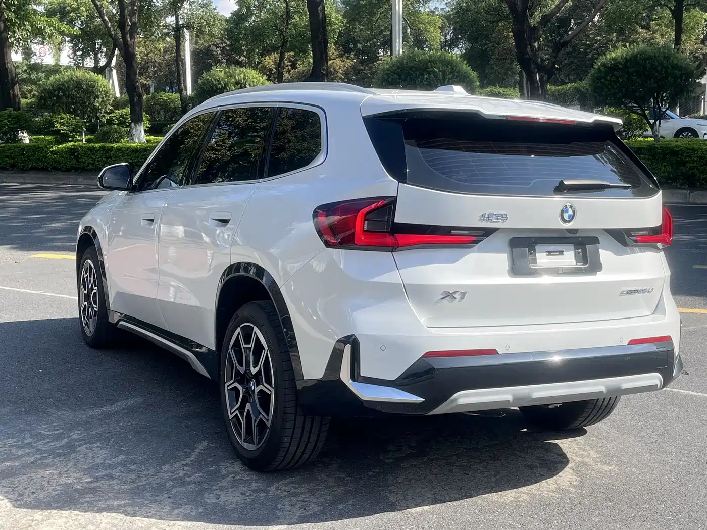 BMW X1 2024 sDrive25Li X Design Package фото 4