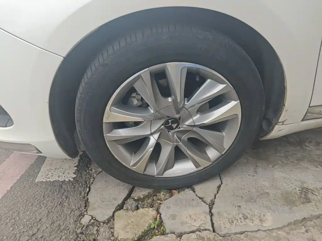 DS 5 2016 2015 1.6T Luxury THP160