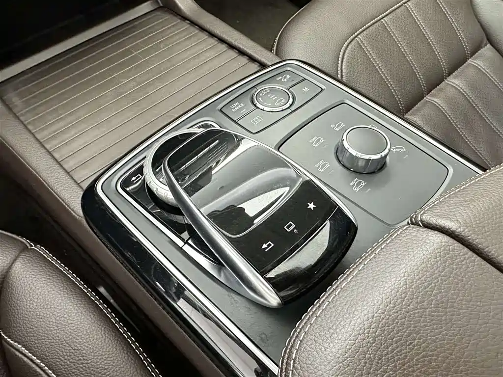 Mercedes-Benz GLS 2016 GLS 400 4MATIC Dynamic фото 34