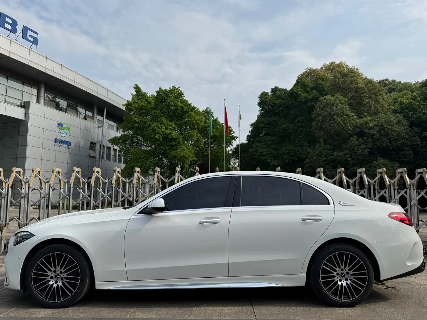 Mercedes-Benz C-Class 2024 Facelift III C 260 L Sport фото 4