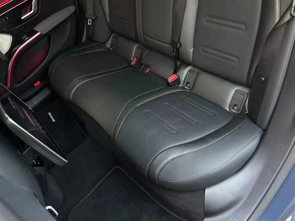 MERCEDES-BENZ EQS AMG