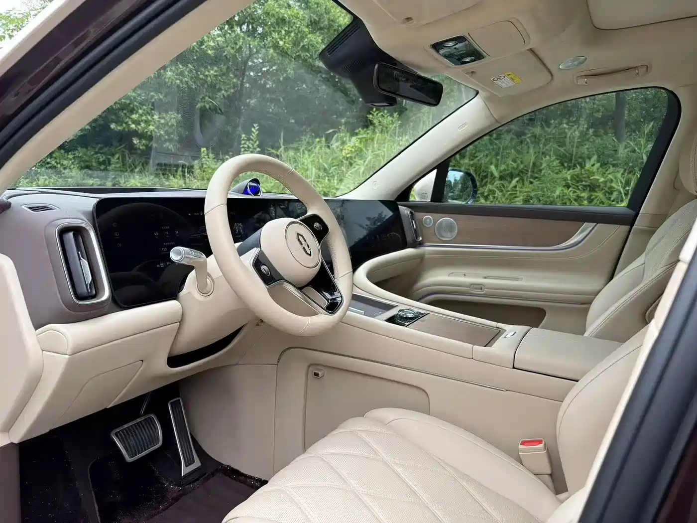 AITO Wenjie AITO M9 2025 Extended Range Ultra 52kWh 6-Seater фото 7