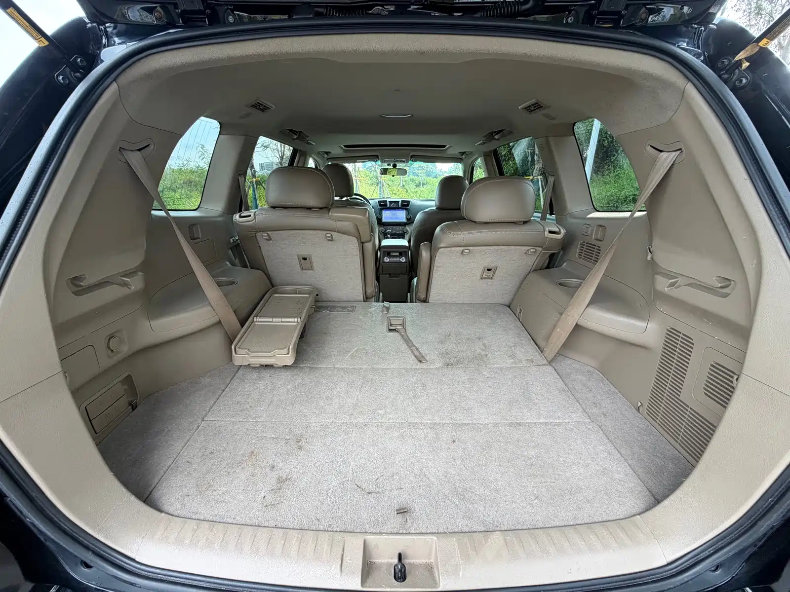 Photo 7 - Toyota Highlander