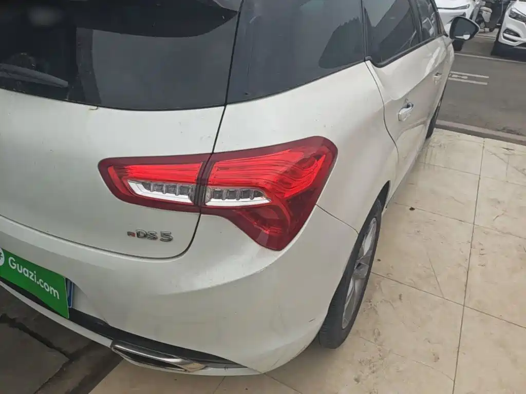 DS 5 2016 2015 1.6T Luxury THP160