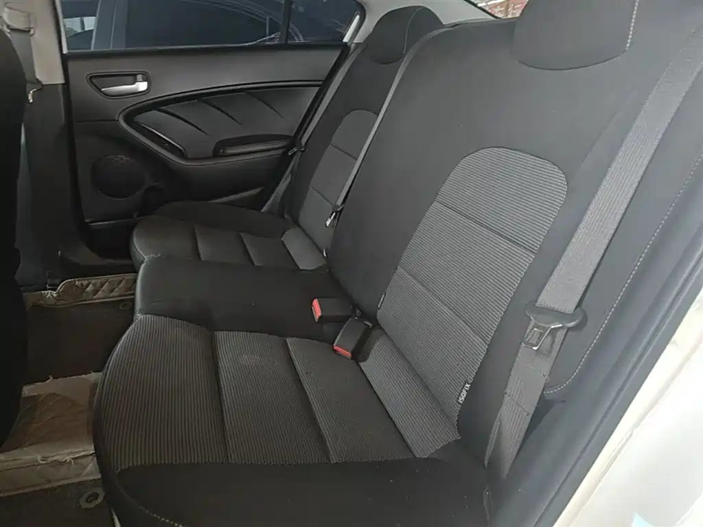 Kia K3 2016 1.6L Automatic GL фото 17