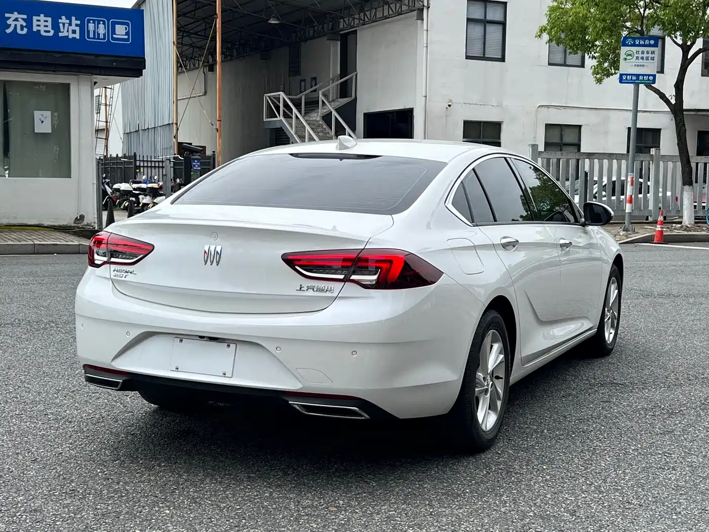 Buick Regal 2024 25T Ultra Comfort Edition фото 13