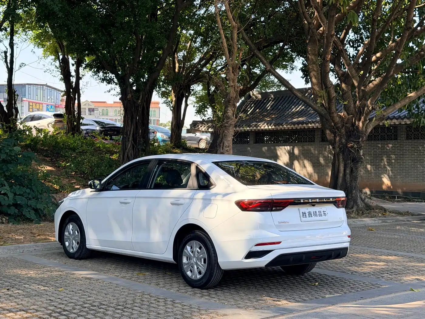 GEELY AUTOMOBILE EMGRAND