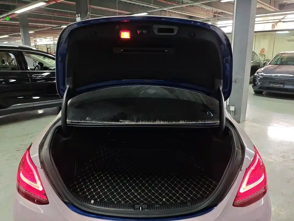 Mercedes-Benz C-Class 2019 C 260 L Sport фото 8