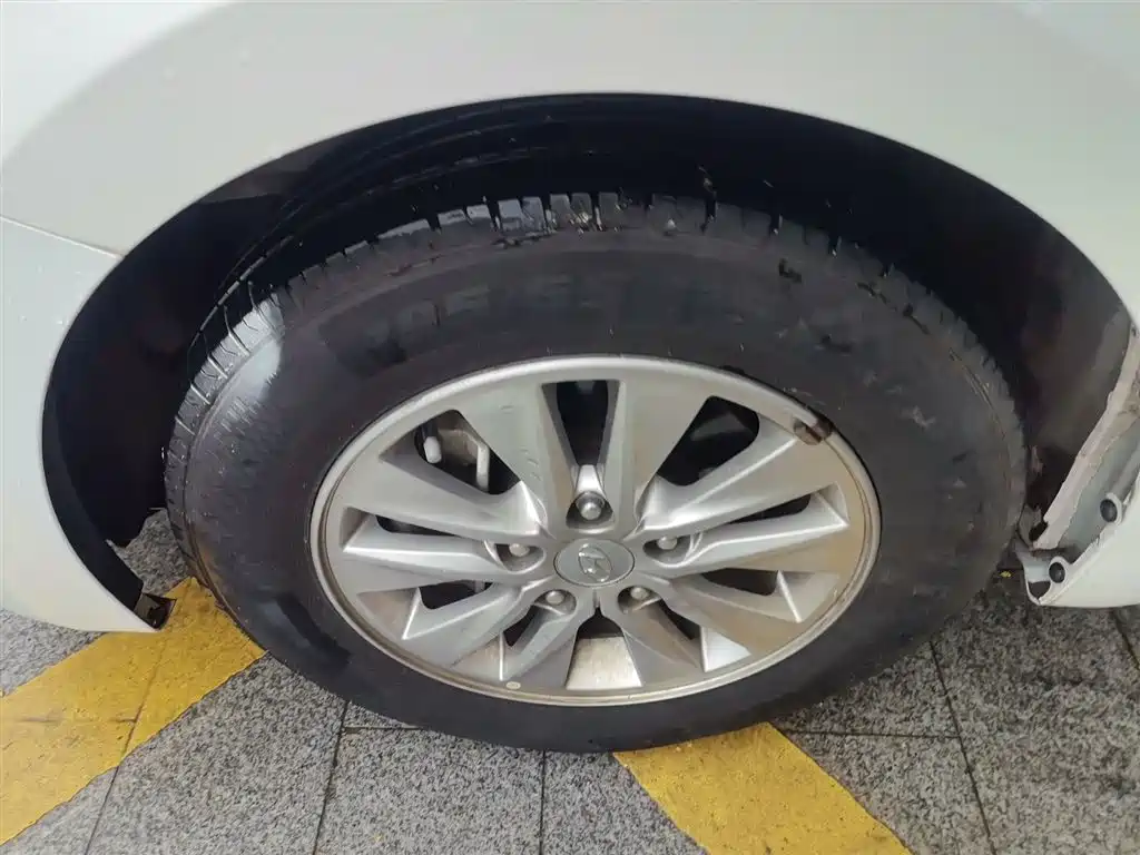 Hyundai Elantra 2020 1.6L Auto GL Pleasing Edition фото 23
