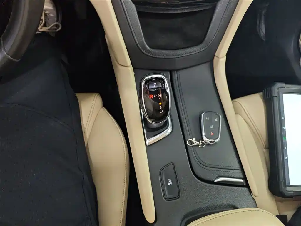 Cadillac XT5 2016 25T Technology Model фото 14